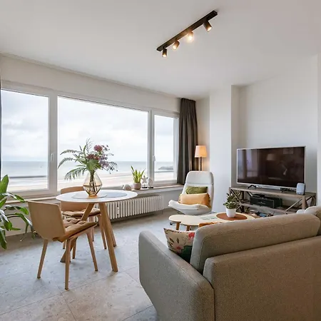 Huswell - Charming In The Centre Of With Sea View Daire