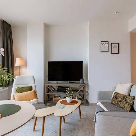 Daire Huswell - Charming In The Centre Of With Sea View Oostende