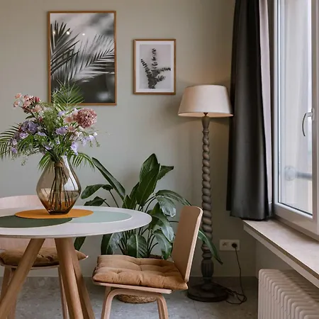 Daire Huswell - Charming In The Centre Of With Sea View Oostende
